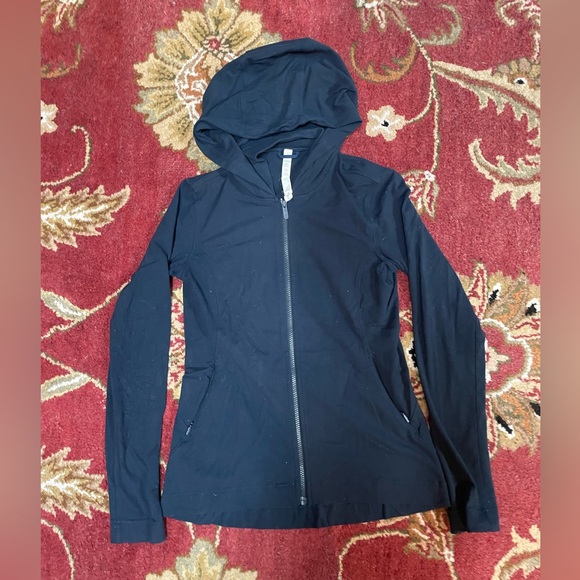 Lululemon jacket - Picture 2 of 5